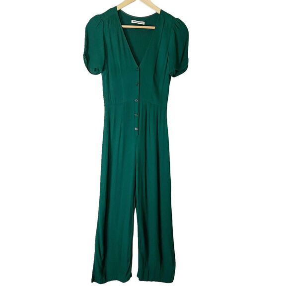 Welcome to my closet! - Picture 2 of 12